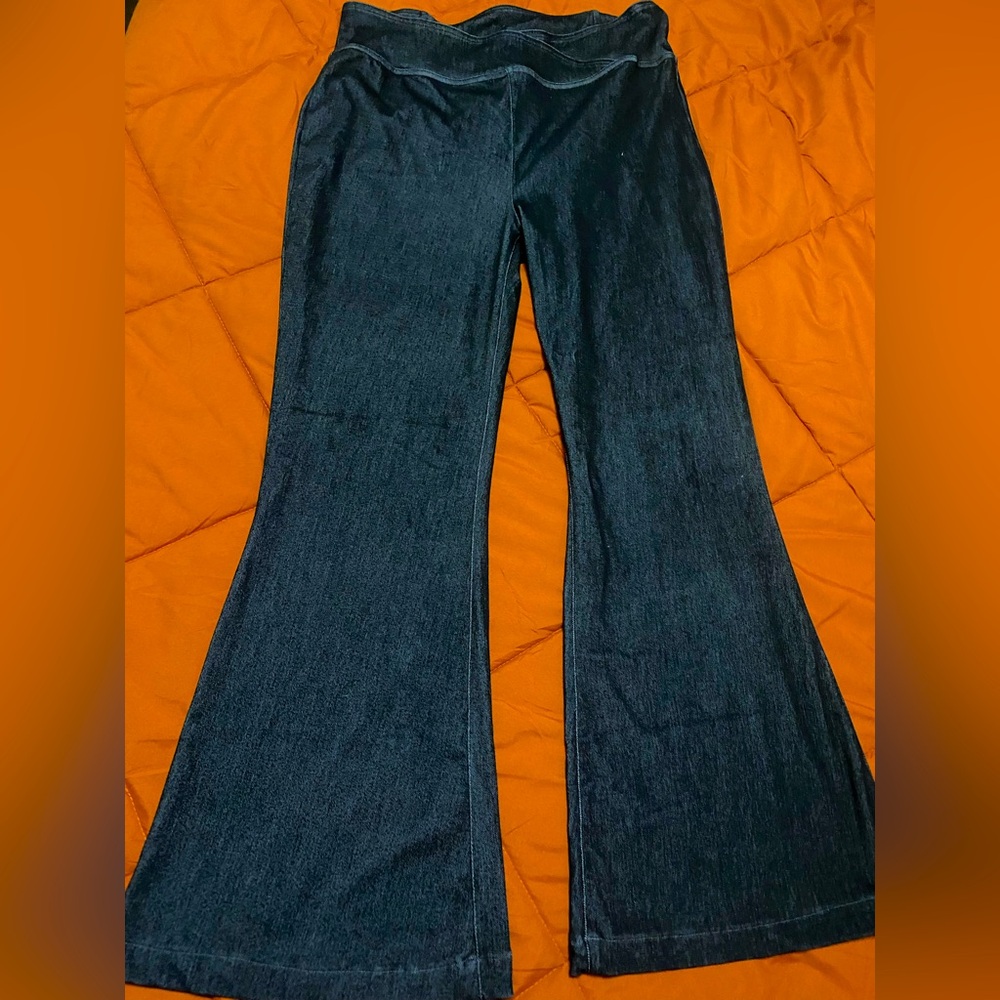 Super Flare Halara Black Pant